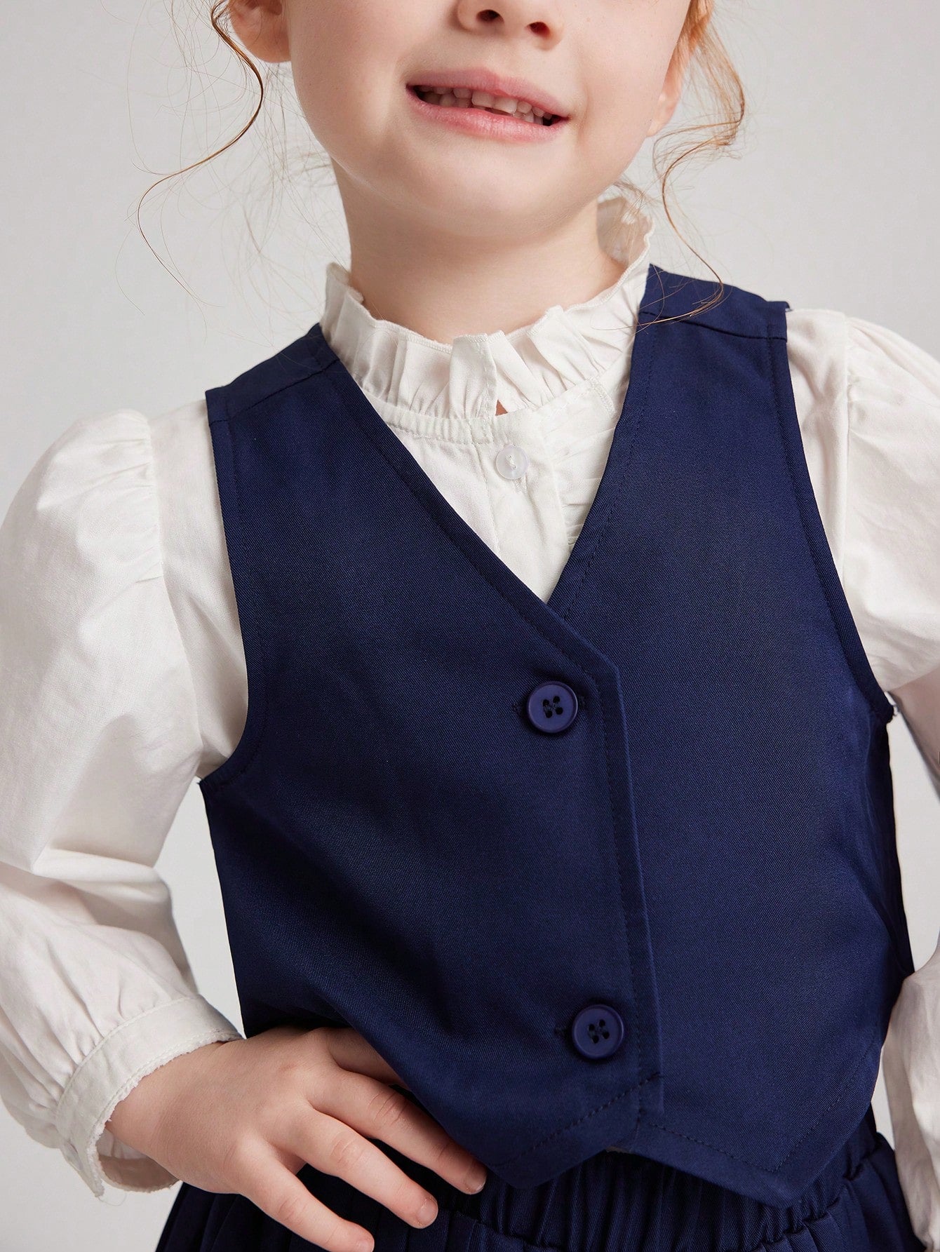 Young Girls Collegiate Navy Knitted Vest And Pleated Mini Skirt Set, Autumn/Winter