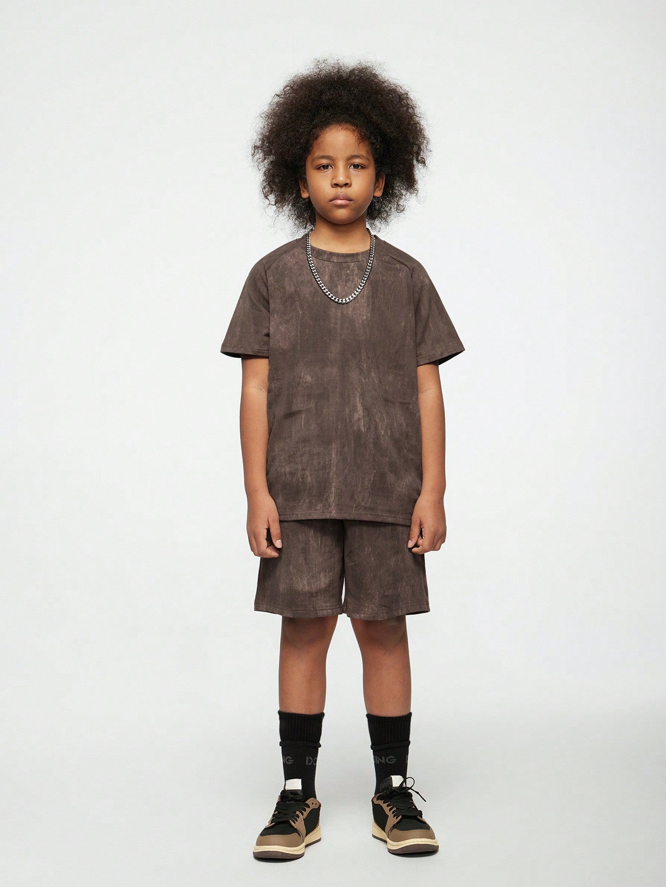 Boys' Casual Street Style Round Neck Short Sleeve Sand Wash T-Shirt & Shorts Set