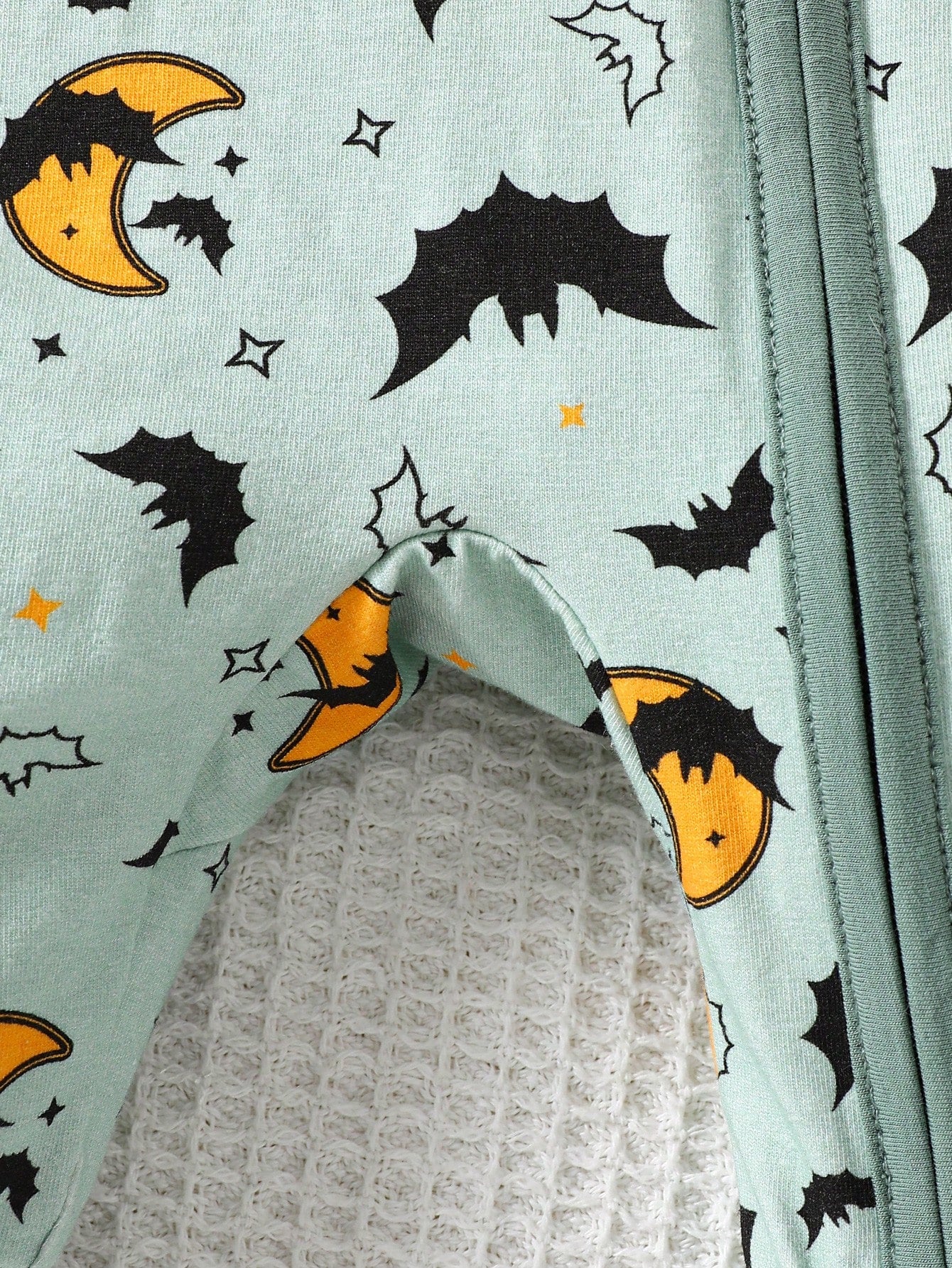 Newborn Baby Boy Cartoon Bat Print Crew Neck Long Sleeve Zipper Front Soft & Skin-Friendly Jumpsuit