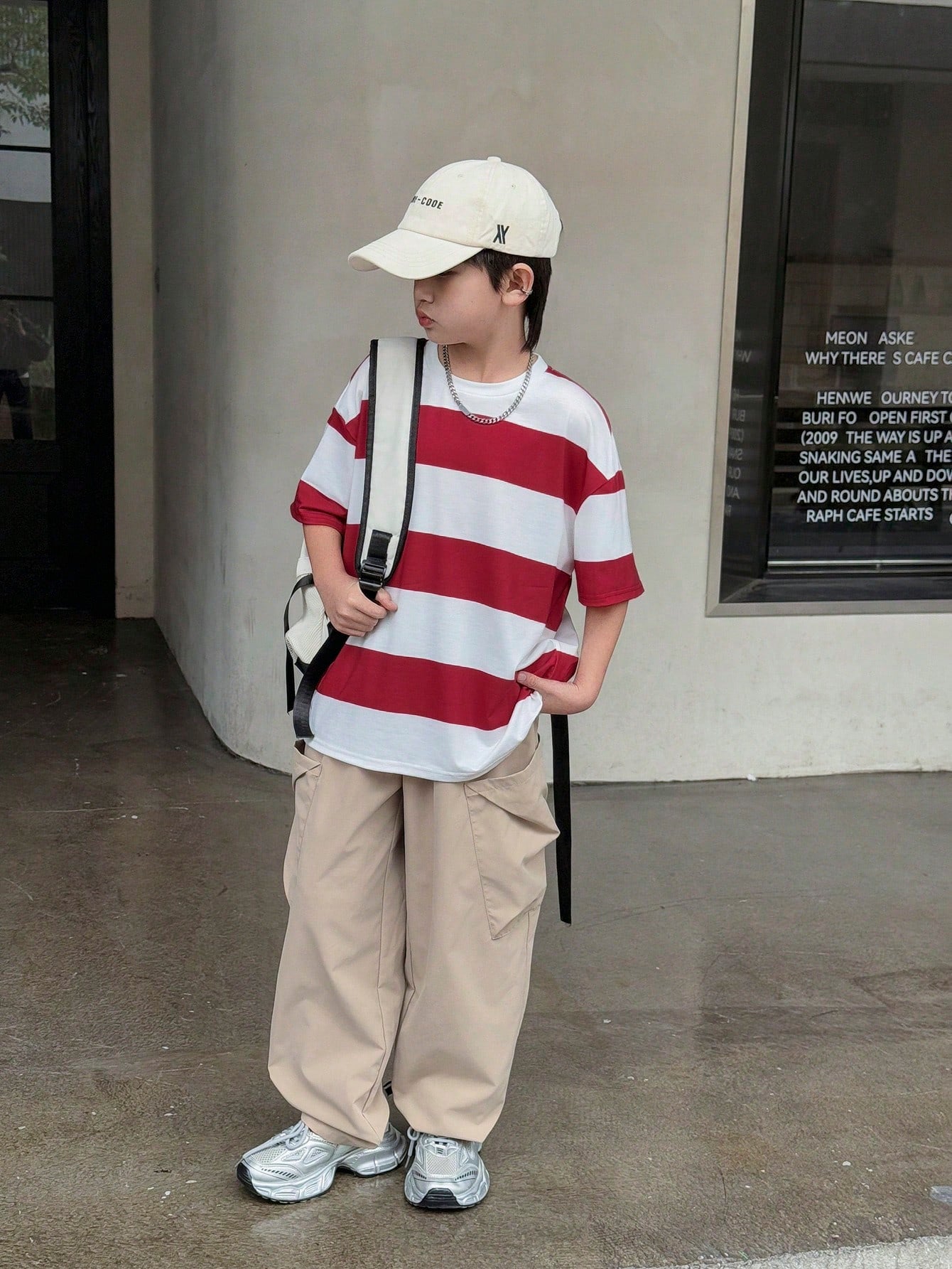 2pcs/Free Tween Boys Casual Korean Style Striped T-Shirt And Loose Utility Pocket Pants Suit