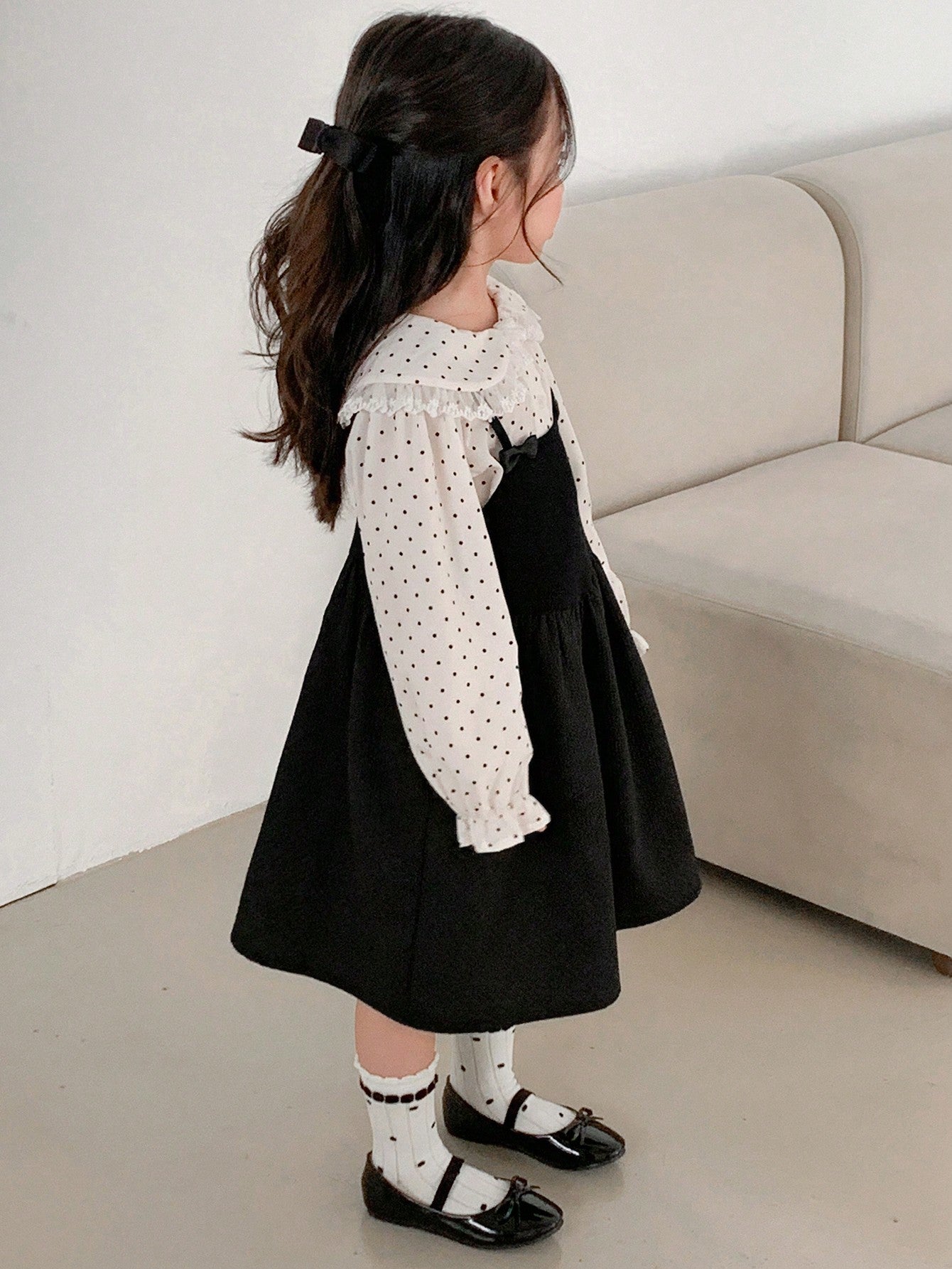 2pcs/Set Young Girl Bow Decor Casual Dress And Long Sleeve Button Front Blouse Set