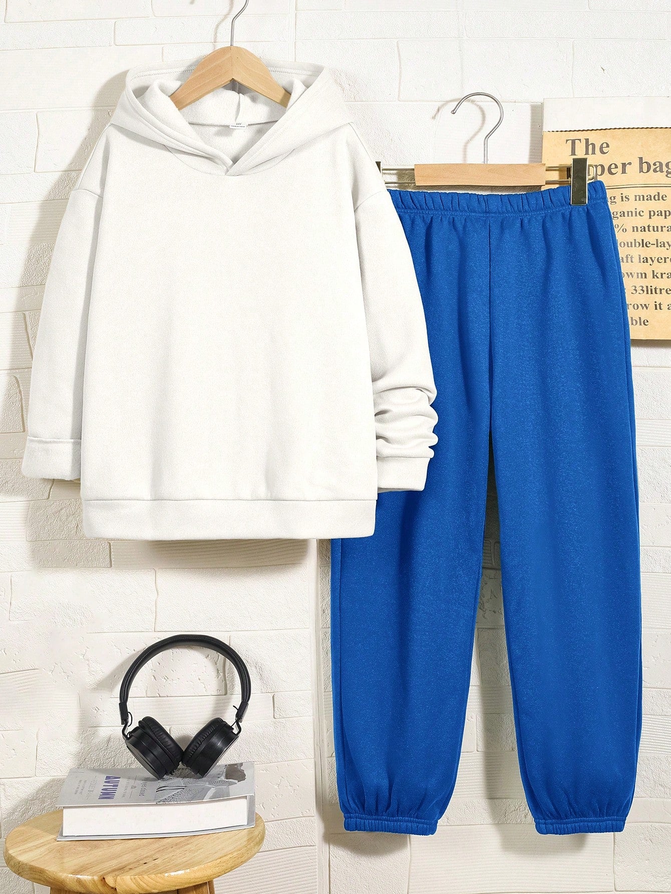 2pcs Tween Boy Casual Fun Letter Graphic Hooded Sweatshirt & Elastic Waist Pants Outfit Set